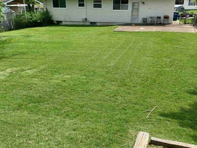 Lawn care service in Fenton, 63026