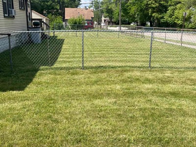Lawn care service in Hazel Park, 48030