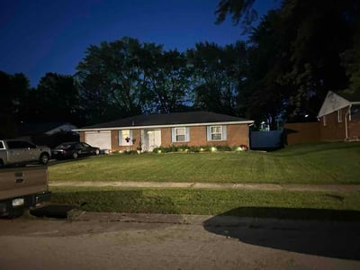 Lawn care service in Dayton, 45424