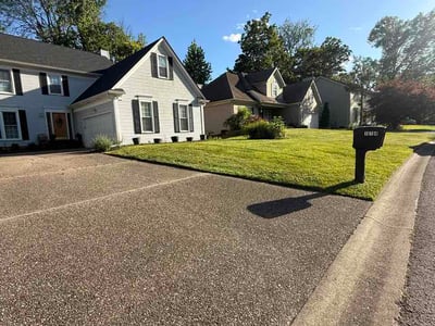 Lawn care service in Louisville, 40223