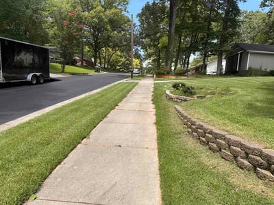 Lawn care service in Cary, 27511