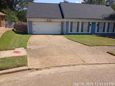 Lawn care service in Memphis, 38018