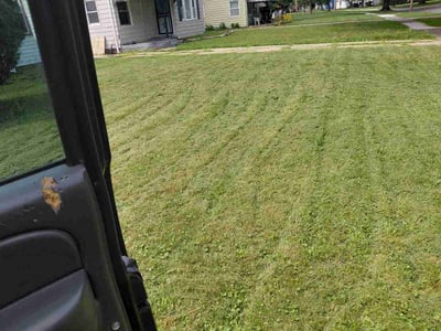 Lawn care service in Cleveland, 44121