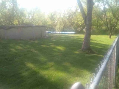 Lawn care service in Flint, 48506
