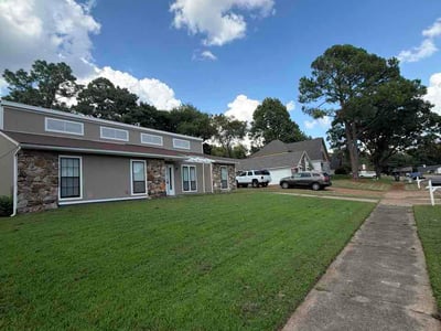 Lawn care service in Memphis, 38141