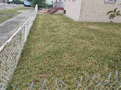 Lawn care service in New Orleans, 70122