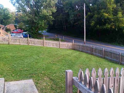 Lawn care service in Cave Spring, 24018