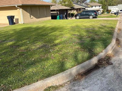 Lawn care service in Yukon, 73099