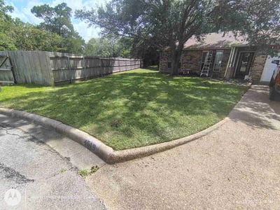 Lawn care service in Bryan, 77802