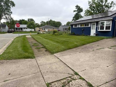 Lawn care service in Grove City, 43123