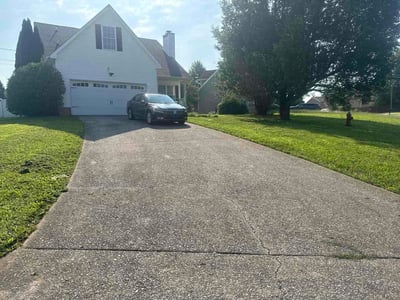 Lawn care service in Clarksville, 37042