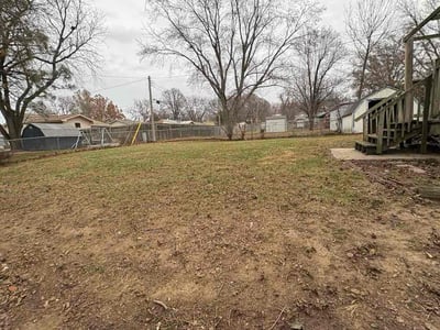 Lawn care service in Omaha, 68134