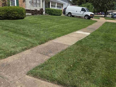 Lawn care service in Ballwin, 63021