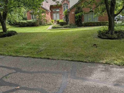Lawn care service in Village of Clarkston, 48348