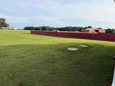 Lawn care service in Athens, 35614