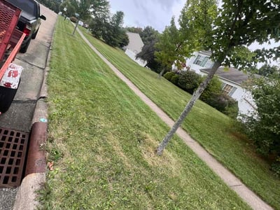 Lawn care service in Wadsworth, 44281
