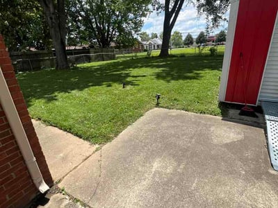 Lawn care service in Louisville, 40258