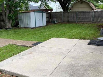 Lawn care service in Fort Worth, 76137