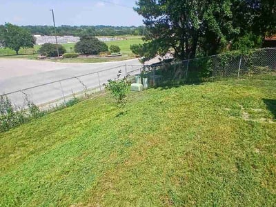 Lawn care service in Omaha, 68138