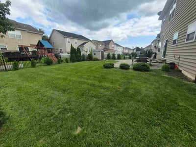 Lawn care service in Pennsburg, 18073