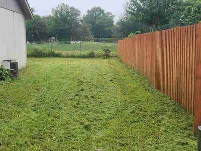 Lawn care service in Orlando, 32825