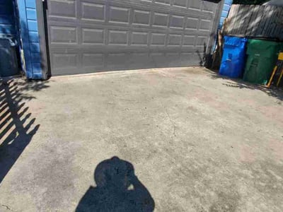 Lawn care service in Taylor, 76574
