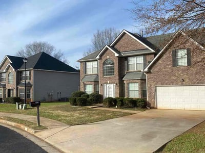 Lawn care service in Hampton, 30228