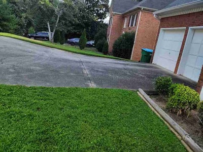 Lawn care service in Tucker, 30084