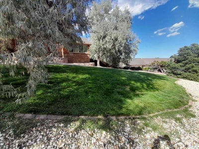 Lawn care service in Colorado Springs, 80919