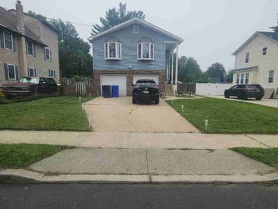 Lawn care service in Laurel Springs, 08021