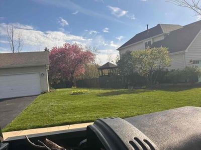 Lawn care service in Plainfield, 60585