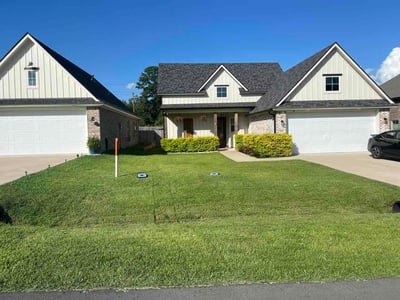 Lawn care service in Shreveport, 71107