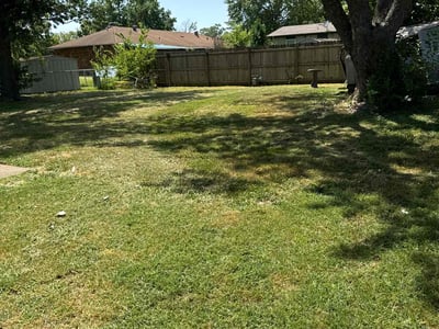 Lawn care service in Tulsa, 74129