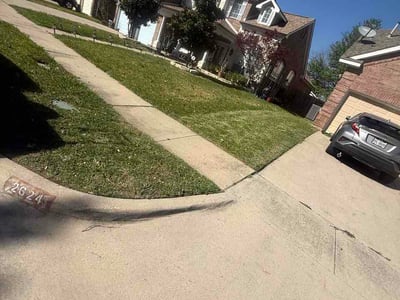 Lawn care service in Grand Prairie, 75052