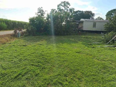 Lawn care service in New Iberia, 70563