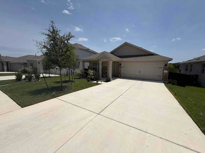 Lawn care service in Williamson County, 78628