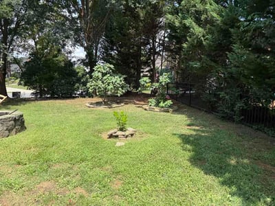 Lawn care service in Charlotte, 28277