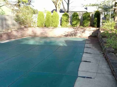 Lawn care service in Lansing, 48917
