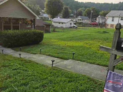 Lawn care service in Chattanooga, 37405