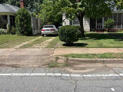 Lawn care service in Spartanburg, 29302