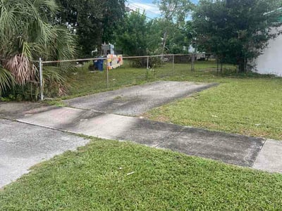 Lawn care service in Miami, 33056