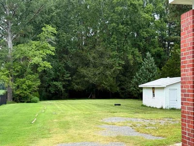 Lawn care service in Suffolk, 23438
