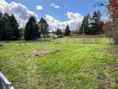 Lawn care service in Puyallup, 98374