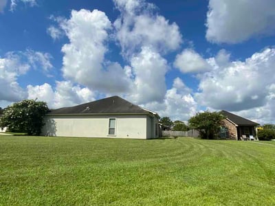 Lawn care service in Denham Springs, 70726