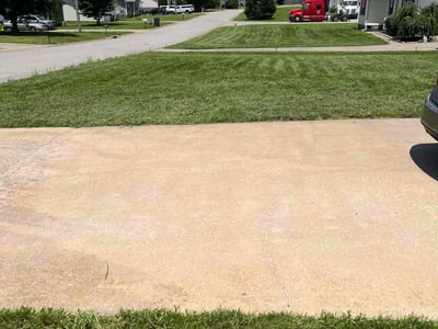 Lawn care service in Oak Grove, 42262