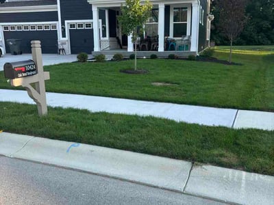Lawn care service in Indianapolis, 46239