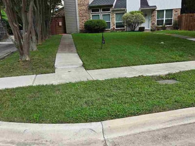 Lawn care service in Dallas, 75214