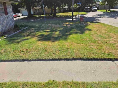 Lawn care service in Bethany, 73008