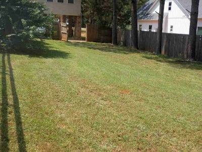 Lawn care service in Montevallo, 35115