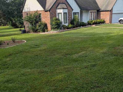 Lawn care service in Pell City, 35128